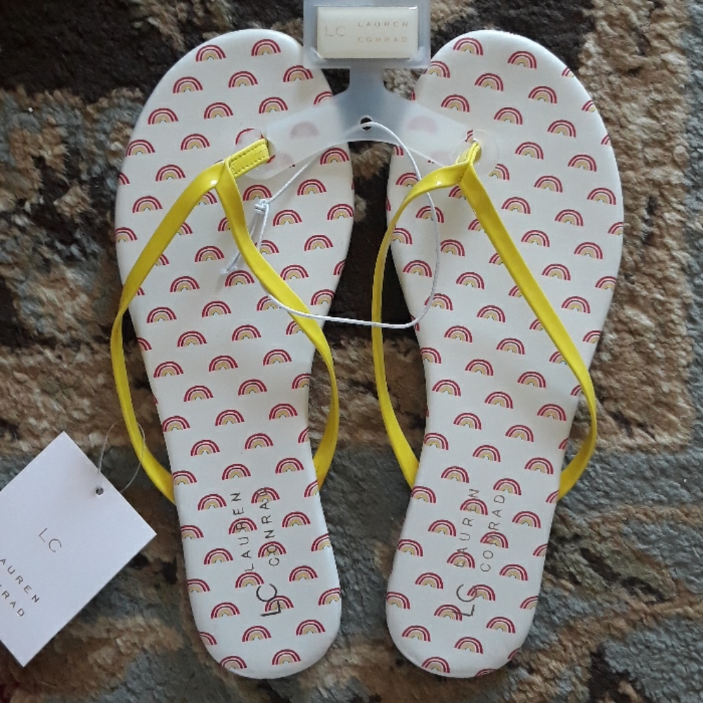 *Host Pick*LC Lauren Conrad fancy flip flop sandals